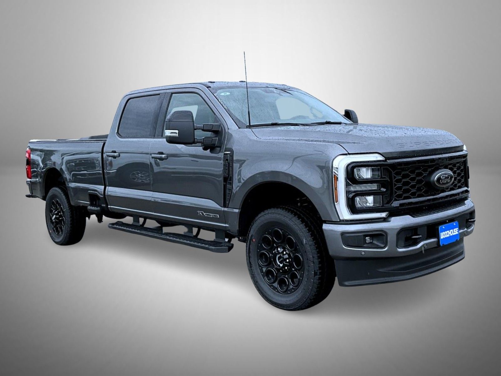 2025 Ford F-350 photo 3