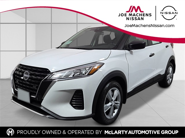 2025 Nissan KICKS PLAY Base's photo