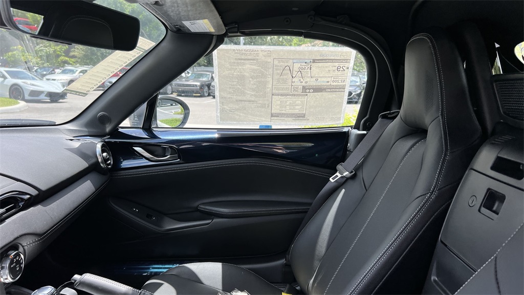 2025 Mazda MX-5 Miata Miata Grand Touring photo 11