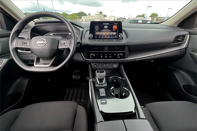 2026 Nissan Rogue S photo 2