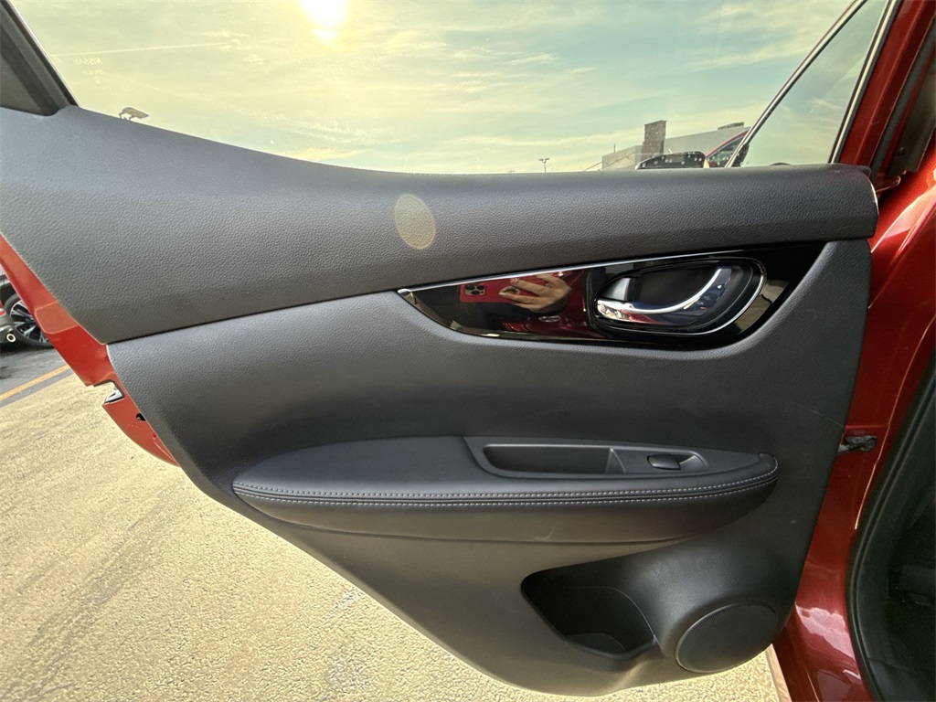 2021 NISSAN ROGUE SPORT - Image 20