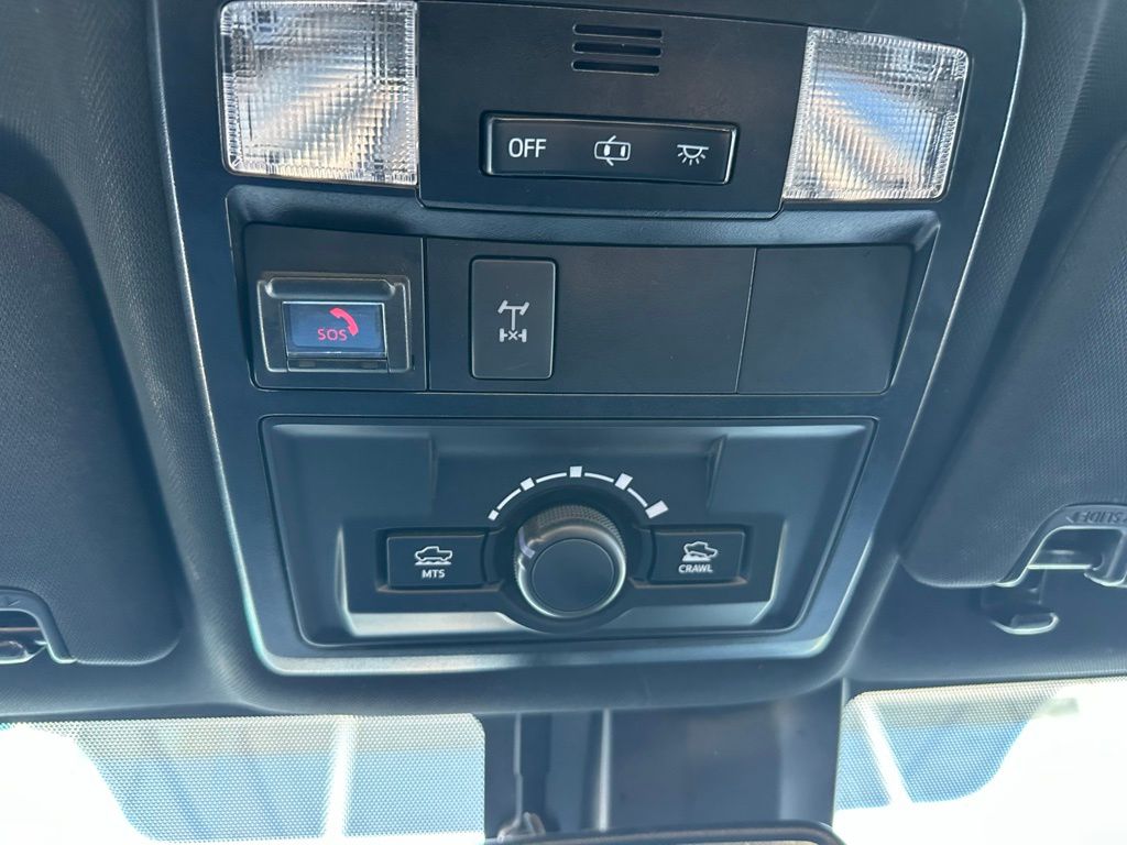 2021 Toyota Tacoma TRD Off-Road photo 15