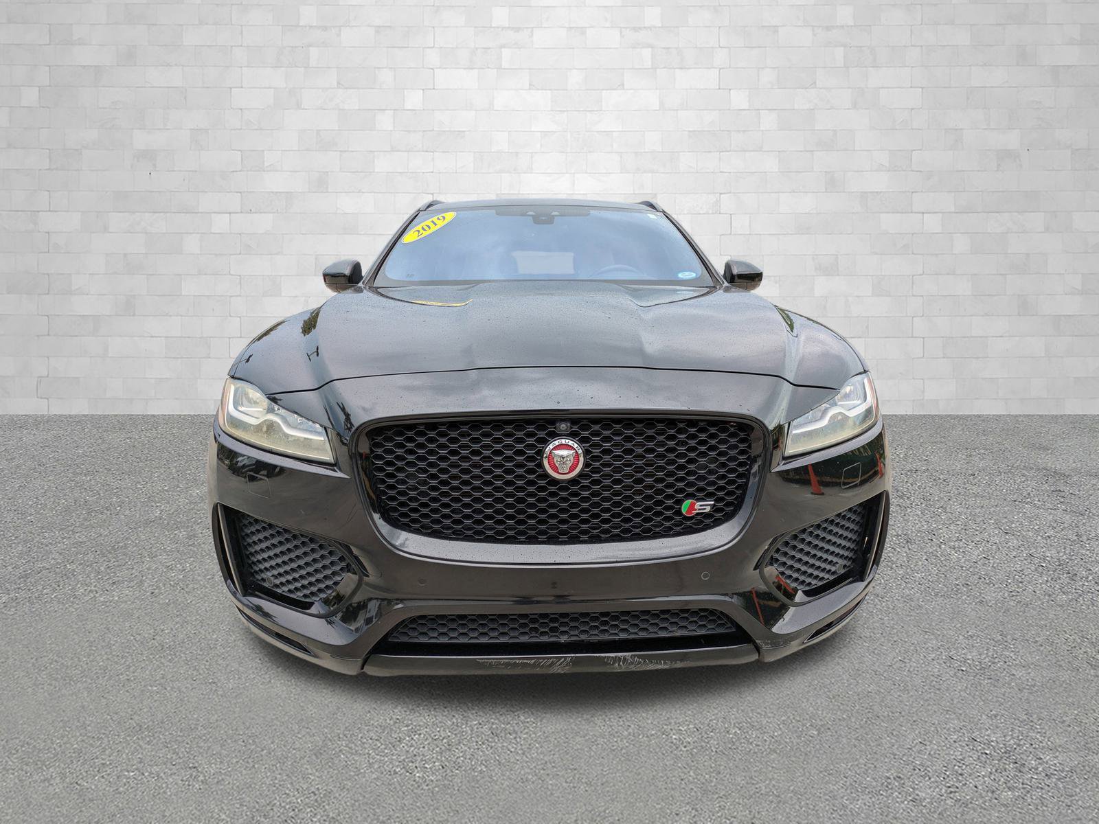 2019 Jaguar F-PACE S photo 6