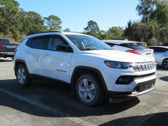 2022 Jeep Compass Latitude's photo