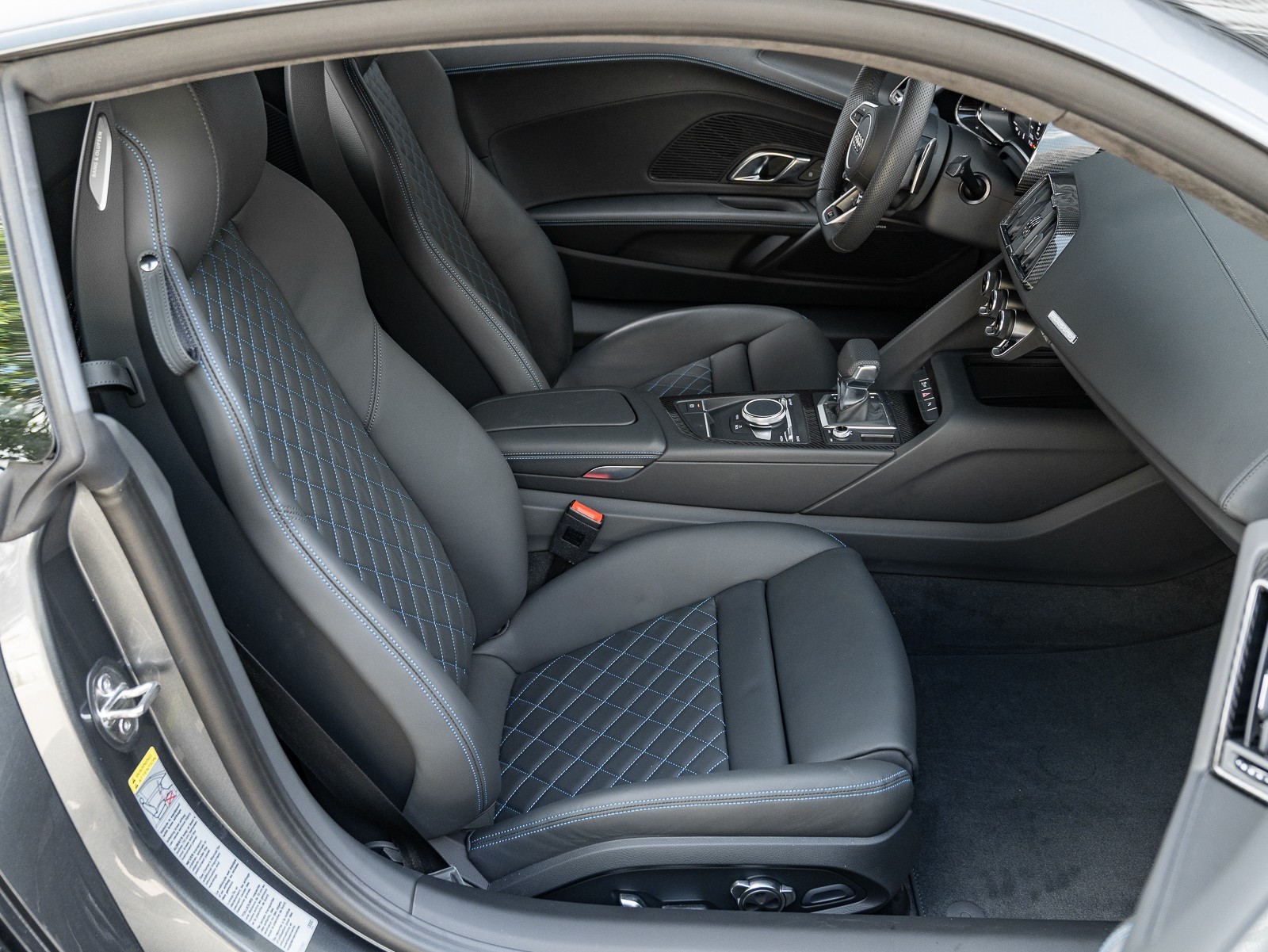 2023 Audi R8 V10 Performance photo 24
