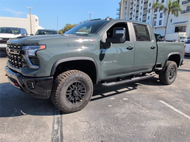 2026 Chevrolet Silverado 2500HD ZR2 photo 3