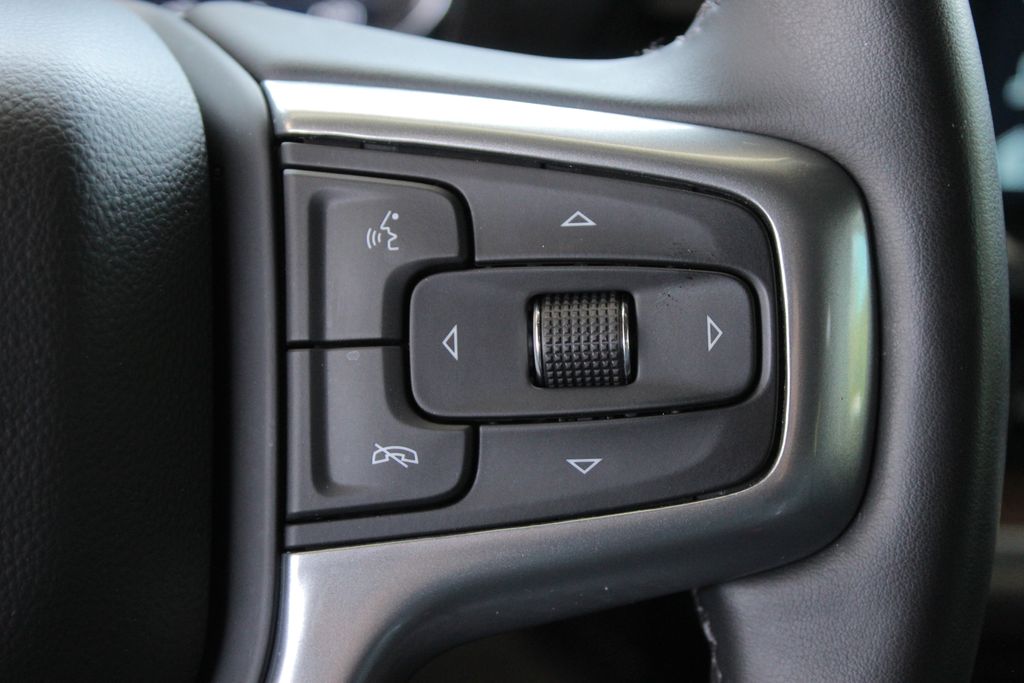 2023 Chevrolet Silverado 1500 RST photo 26