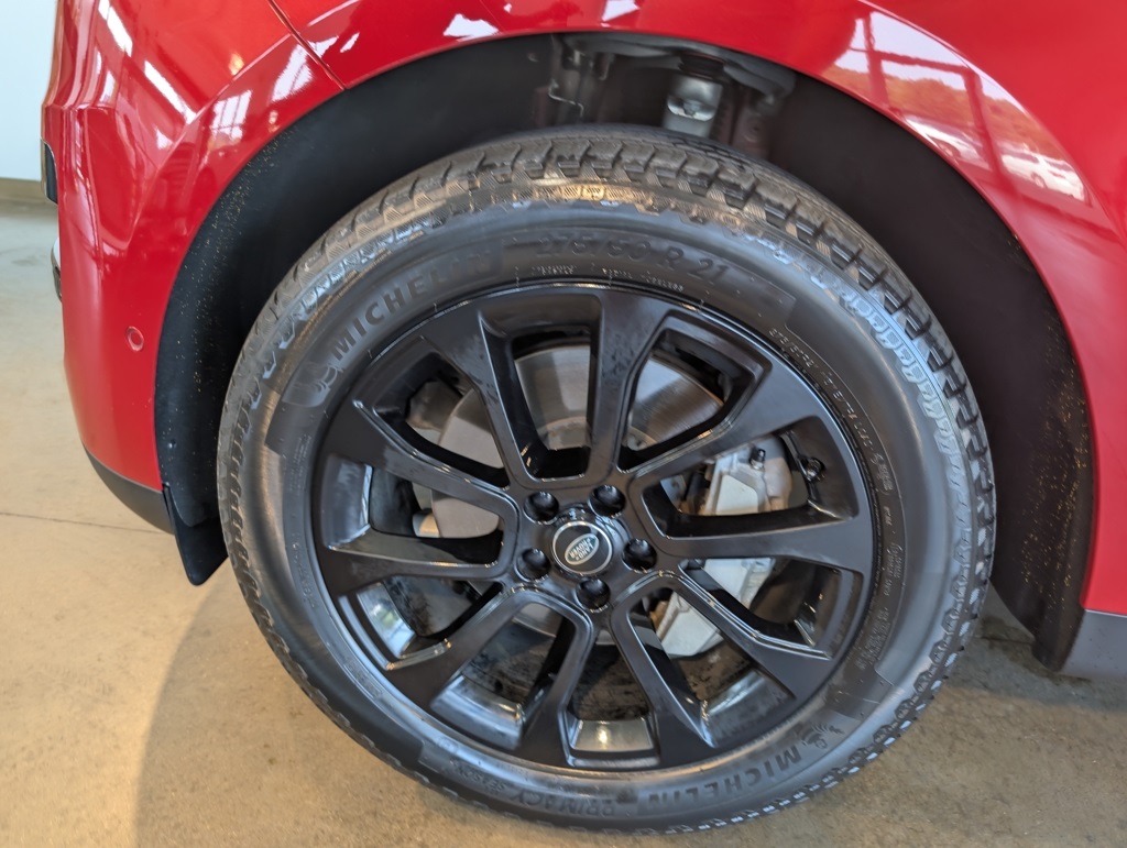 2024 Land Rover Range Rover Sport SE photo 4