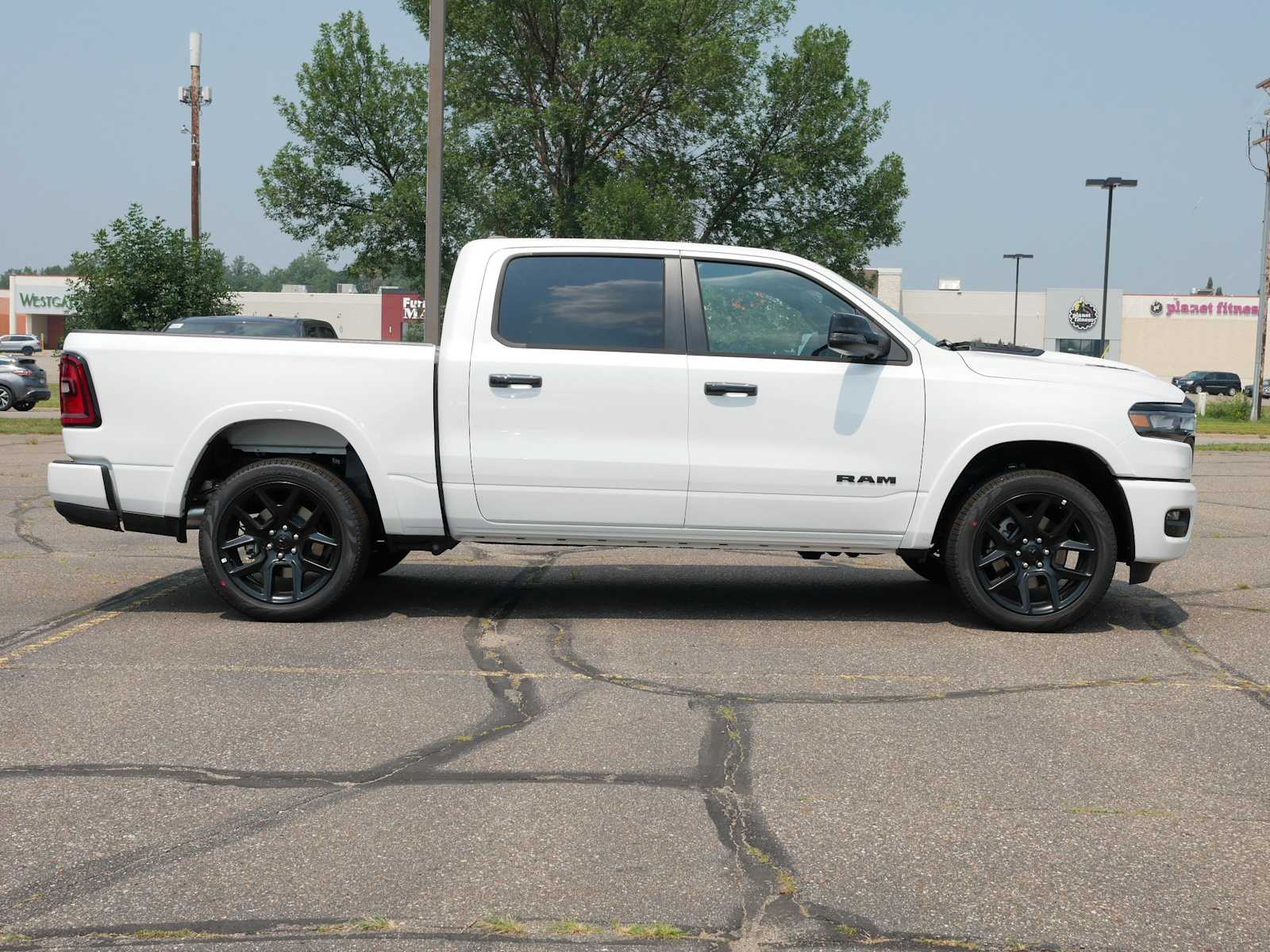 2026 Ram 1500 Laramie photo 3