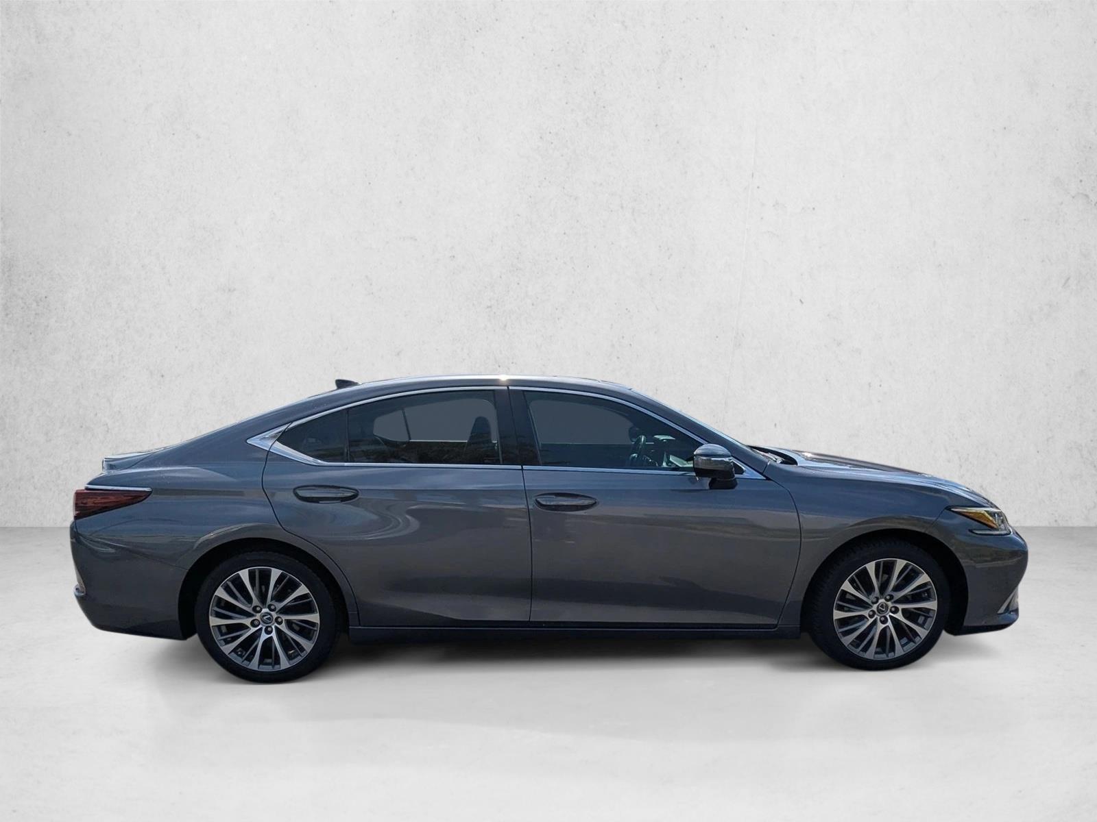 2019 Lexus ES 350 photo 4