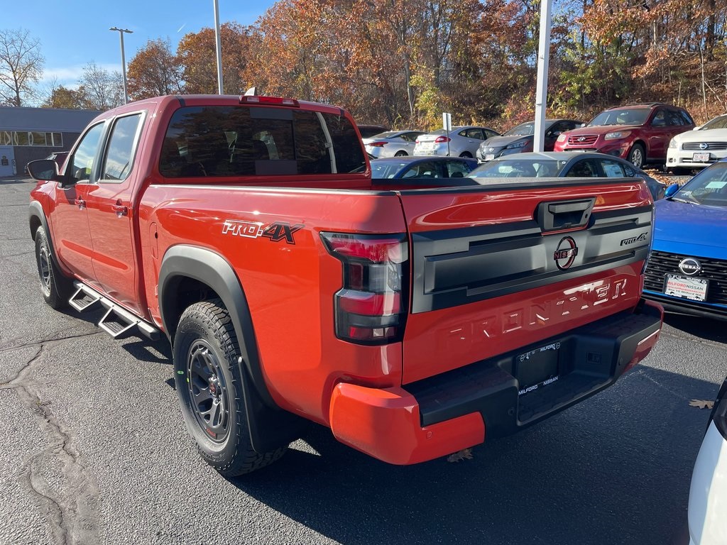2025 Nissan Frontier Crew Cab PRO-4X photo 3