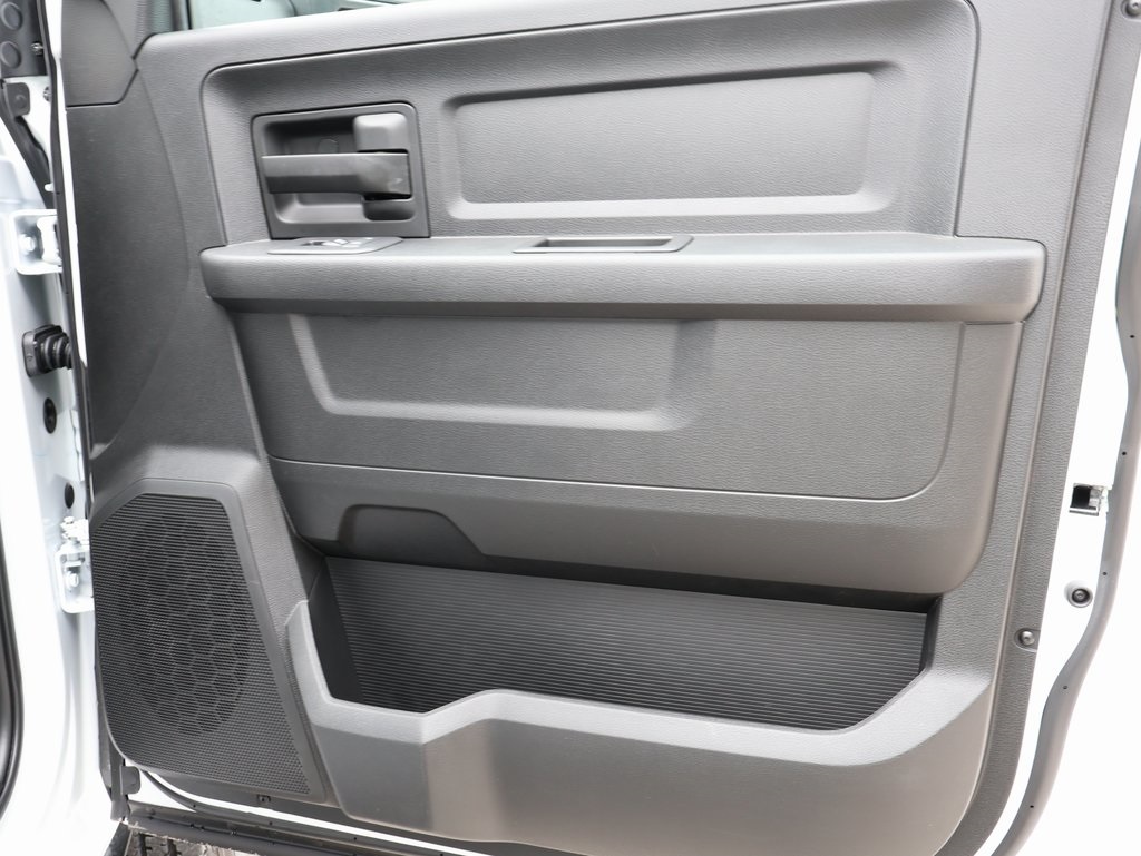 2026 Ram 2500 Tradesman photo 8