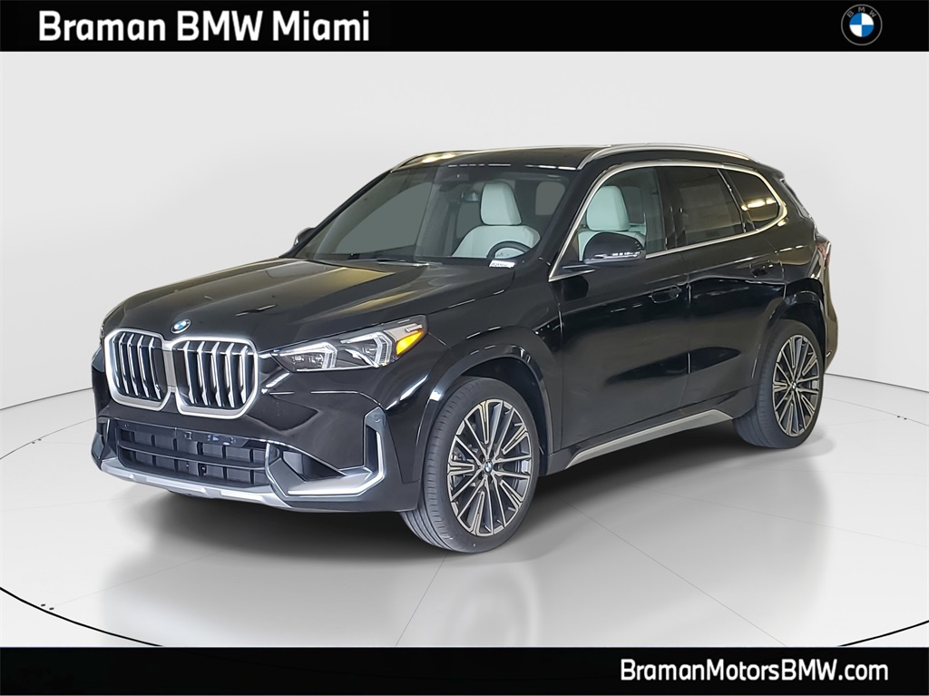 2026 BMW X1 28i's photo