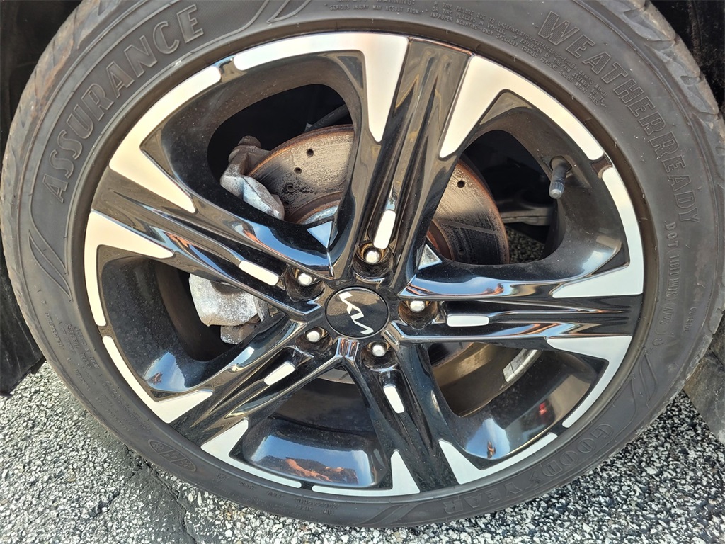 2023 Kia K5 GT-Line photo 12