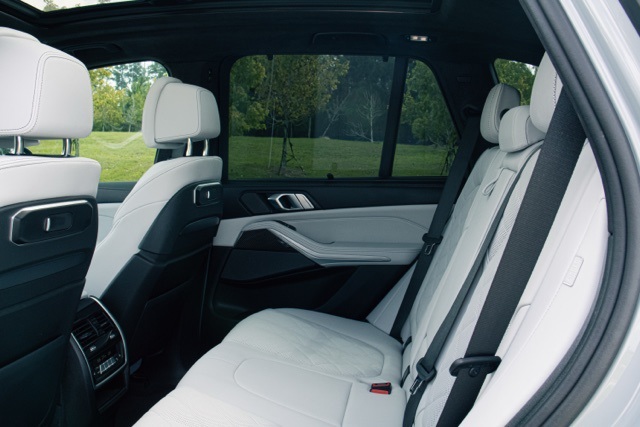 2025 Bmw X5 M60i photo 21