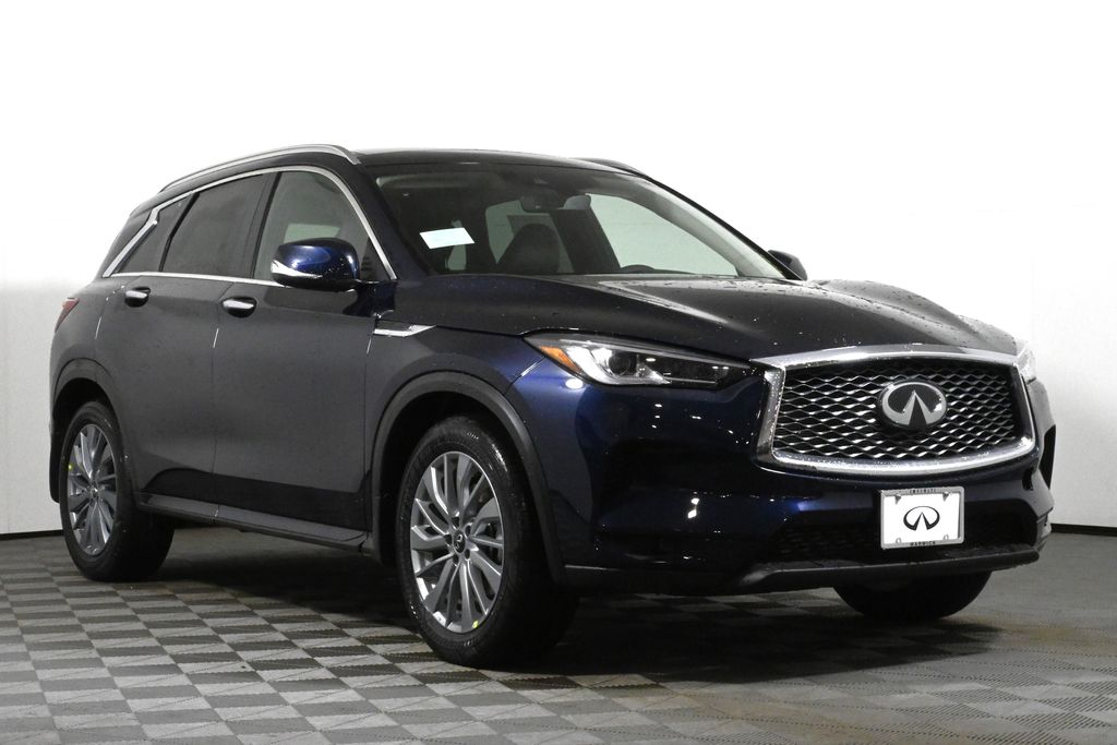 2025 Infiniti QX50 Luxe photo 9