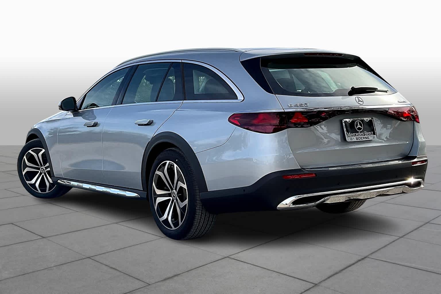 2025 Mercedes Benz E 450 4MATIC All-Terrain photo 3