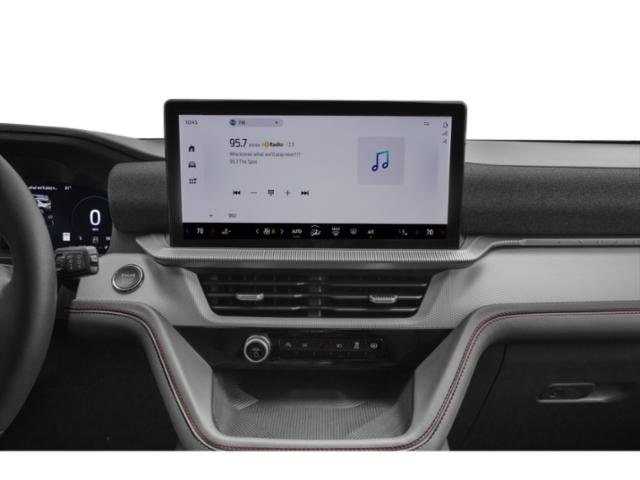 2025 Ford Explorer photo 8