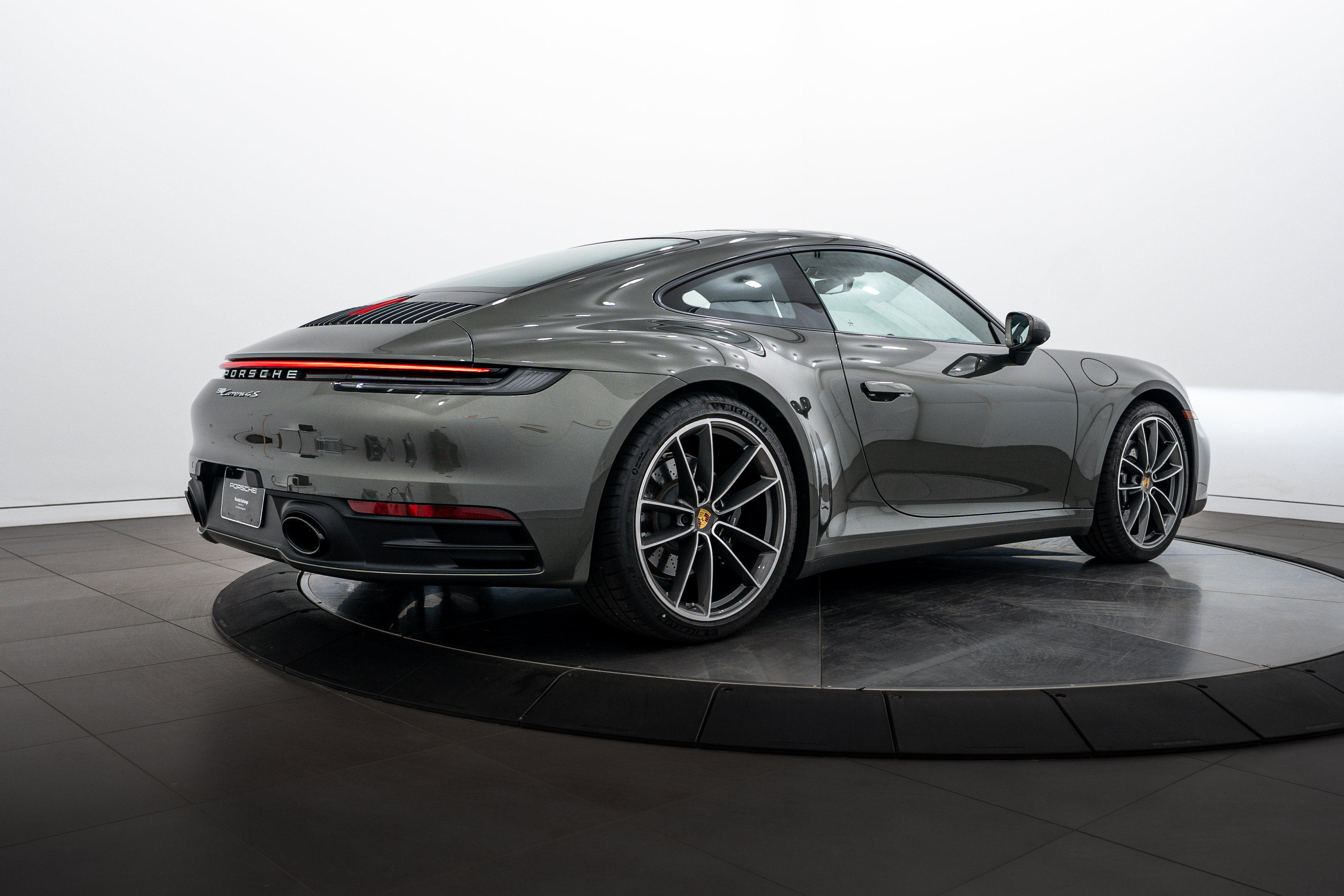 2023 Porsche 911 4S 4 GTS photo 3
