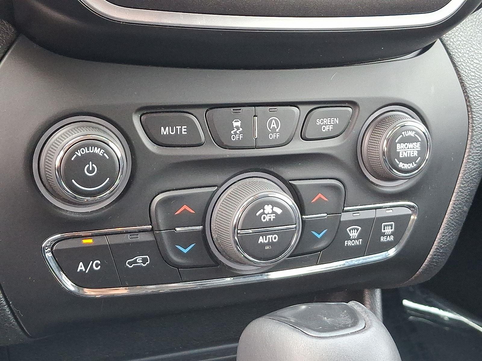 2021 Jeep Cherokee Trailhawk photo 12