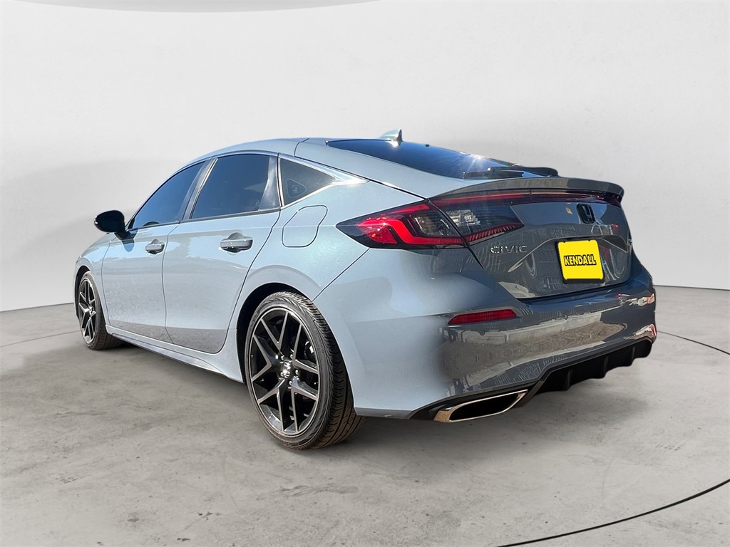 2023 Honda Civic Sport Touring photo 2