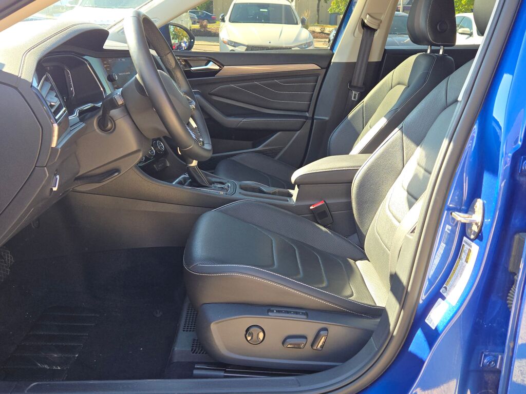 2022 Volkswagen Jetta 1.5T SEL photo 21