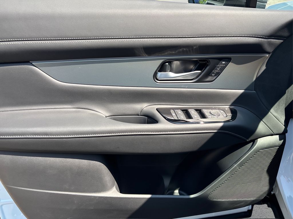 2025 Nissan Murano SL photo 21