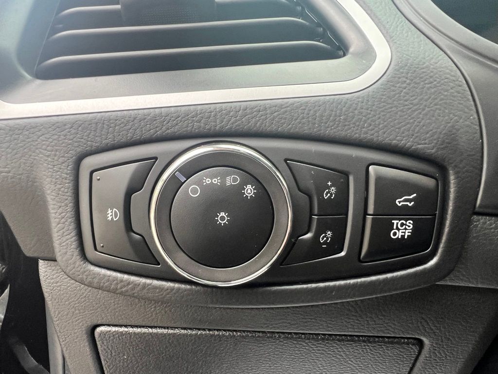 2024 Ford Edge SEL photo 12
