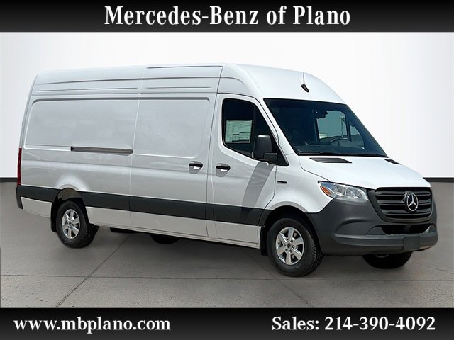 2024 Mercedes-Benz eSprinter Cargo Van Base's photo