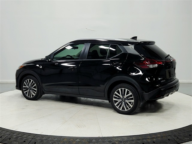 2022 Nissan Kicks SV photo 3