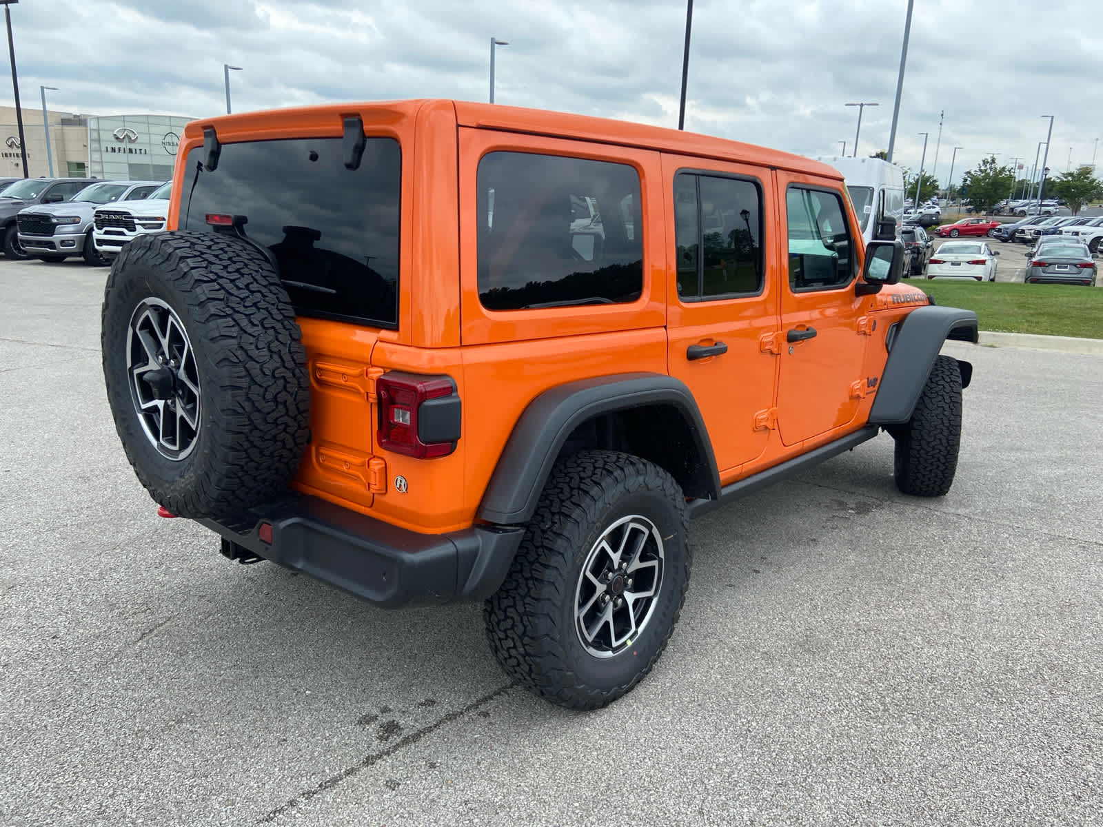 2025 Jeep Wrangler Rubicon photo 9