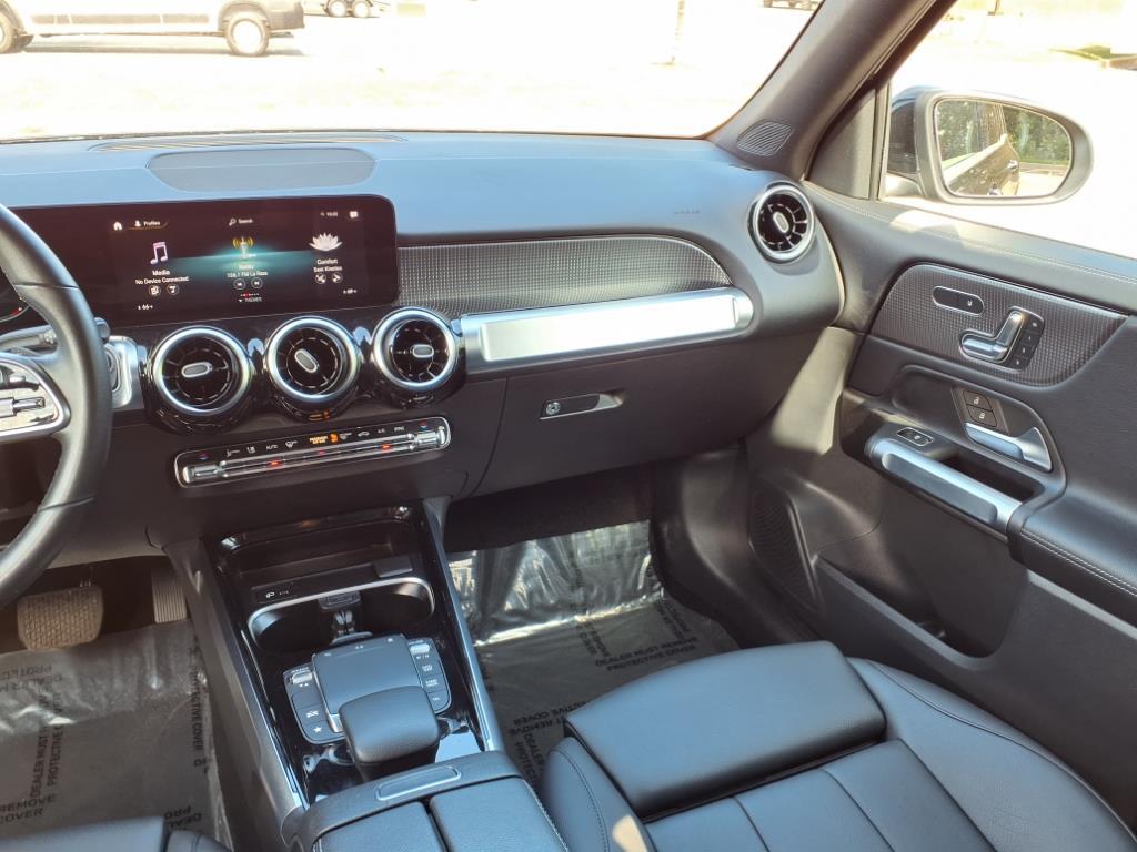 2023 Mercedes Benz GLB 250 4MATIC photo 25