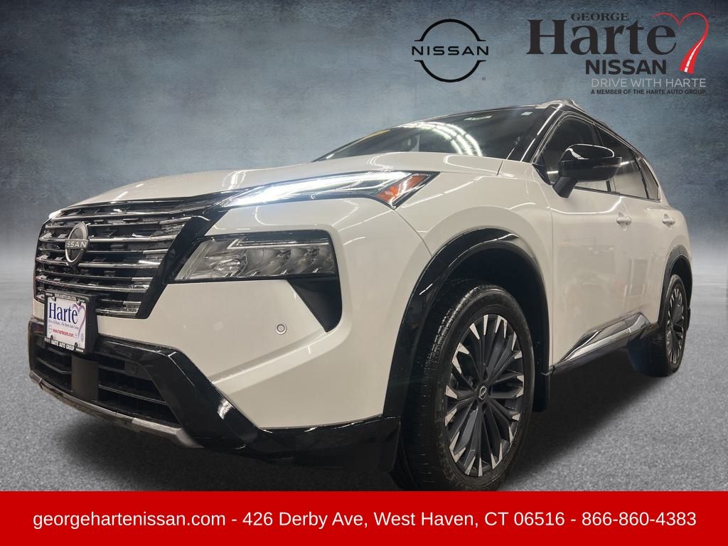 2026 Nissan Rogue Platinum's photo