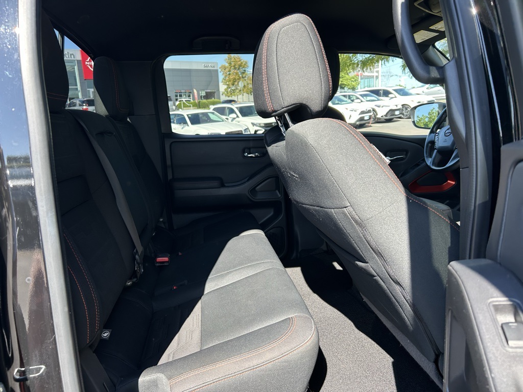 2022 Nissan Frontier PRO-X photo 25