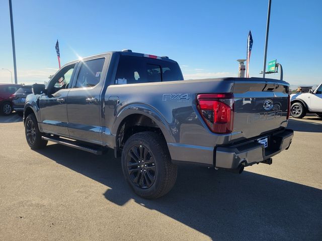 2025 Ford F-150 XLT photo 3