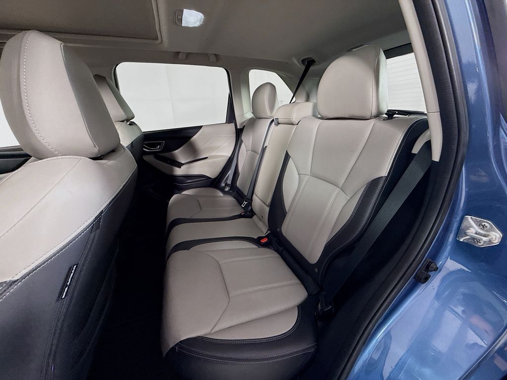 2021 Subaru Forester Limited photo 25