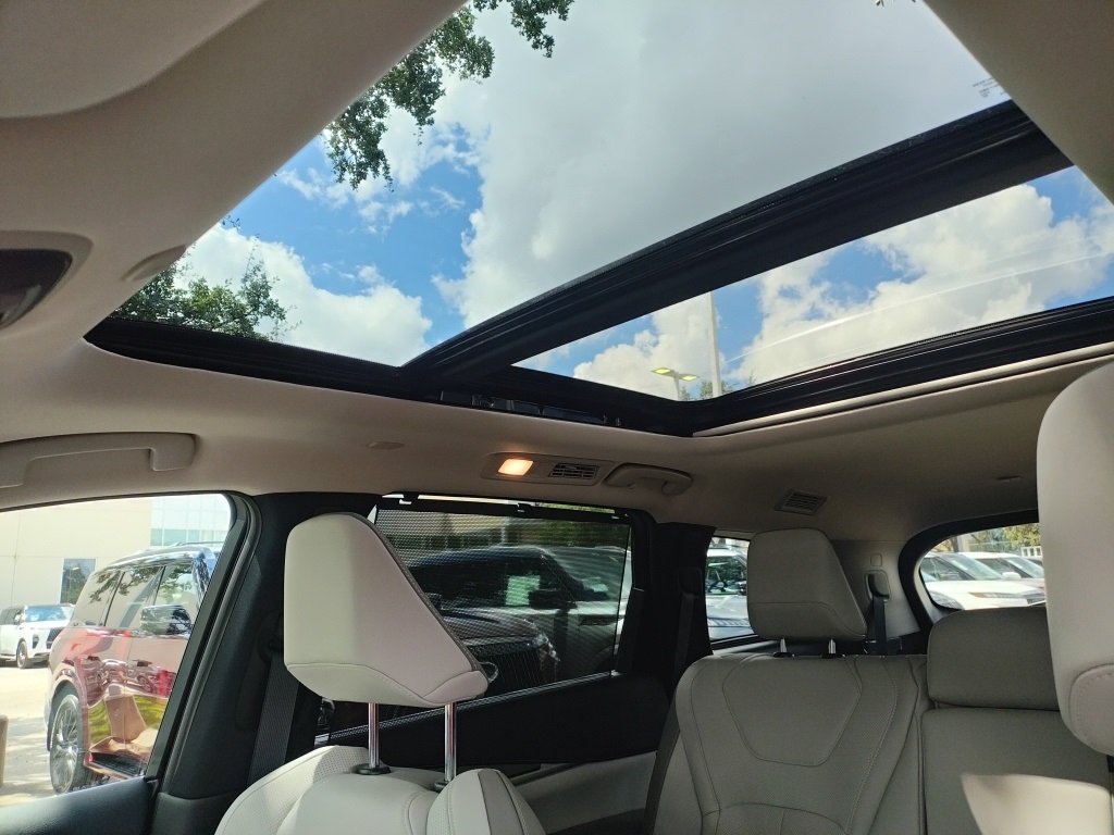 2026 Infiniti QX60 Luxe photo 19
