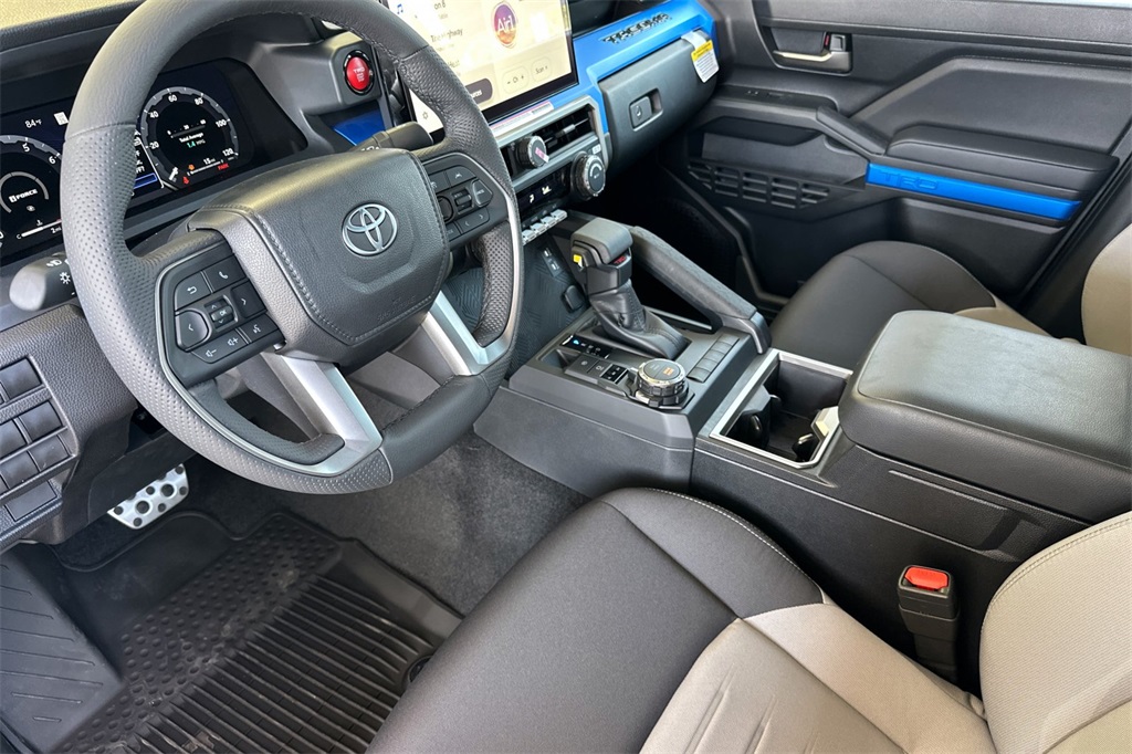 2025 Toyota Tacoma TRD Sport 4x4 Double Cab photo 9