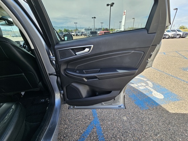 2024 Ford Edge Titanium photo 21