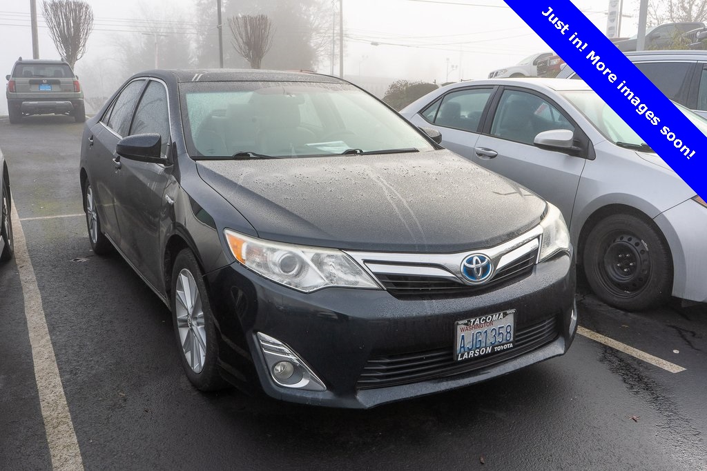 2012 Toyota Camry LE Hybrid's photo