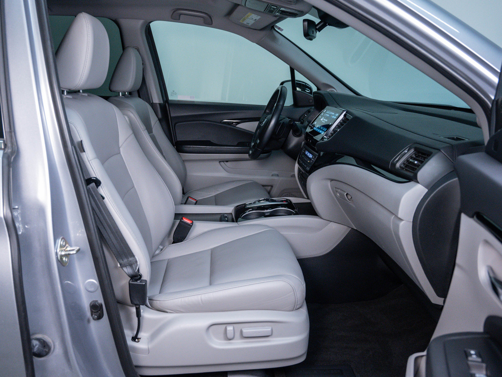 2019 Honda Pilot Touring photo 9