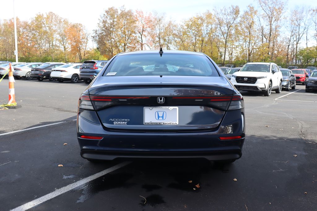 2025 Honda Accord SE photo 3