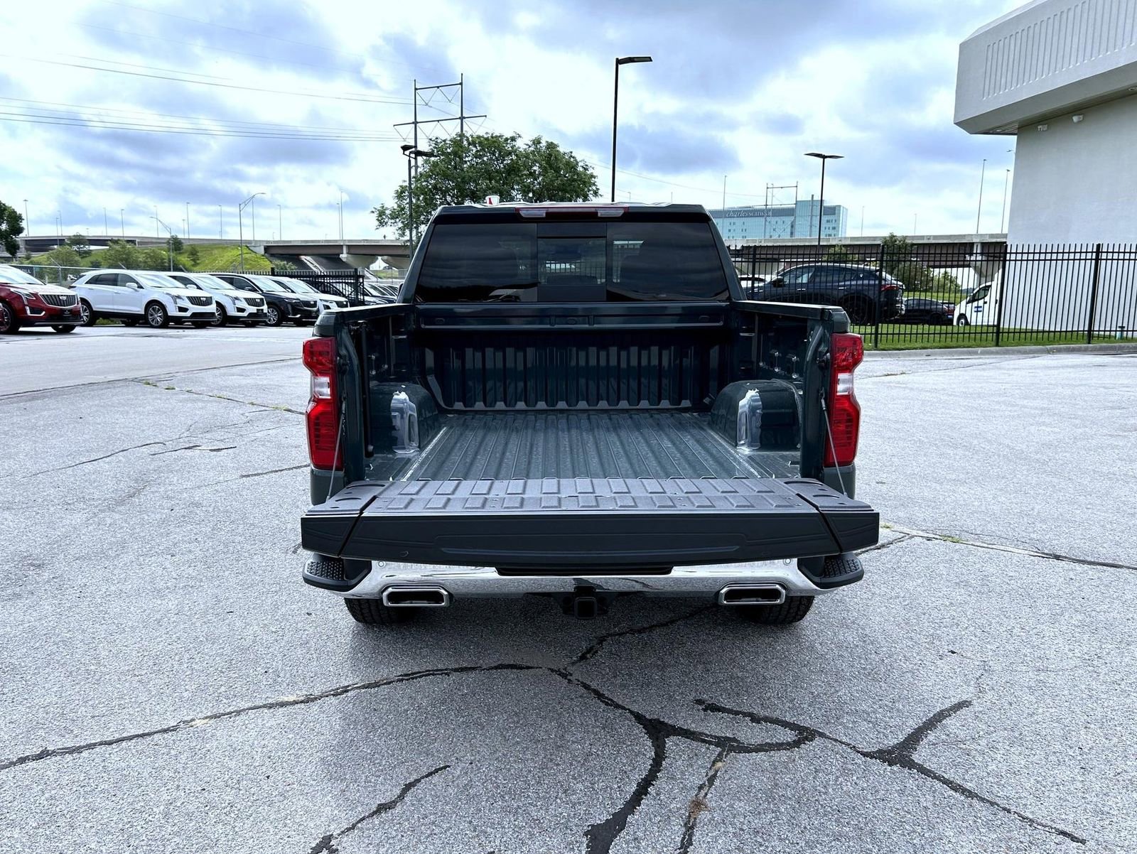 2025 Chevrolet Silverado 1500 LT photo 21