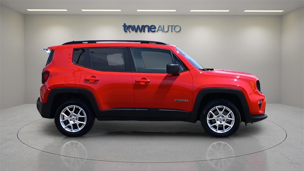2022 Jeep Renegade Latitude photo 5