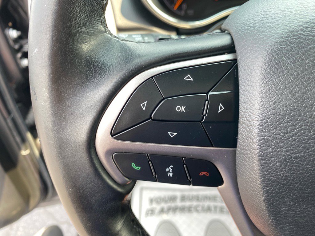 2021 Jeep Grand Cherokee Laredo E photo 15