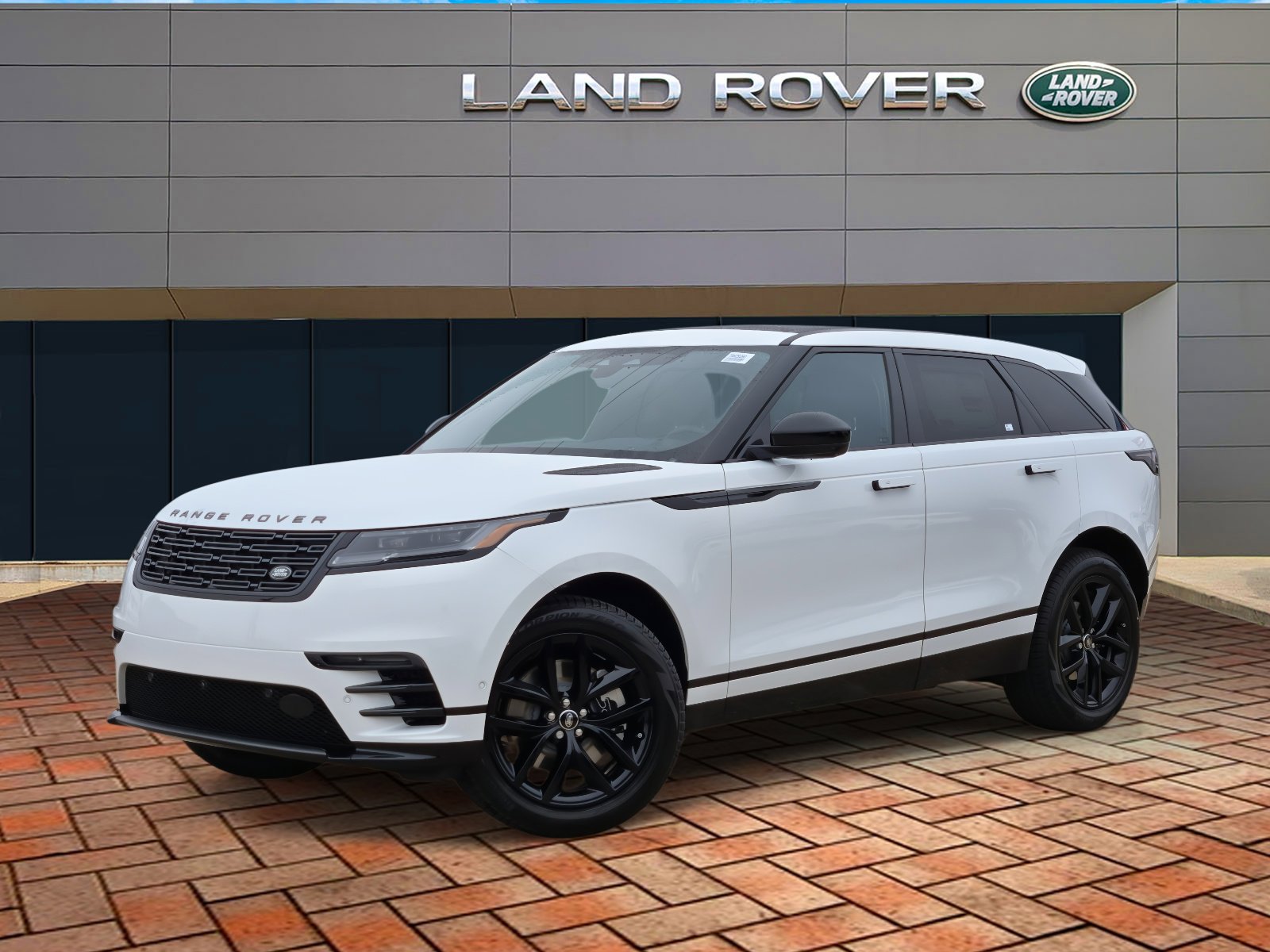 2026 Land Rover Range Rover Velar Dynamic SE's photo