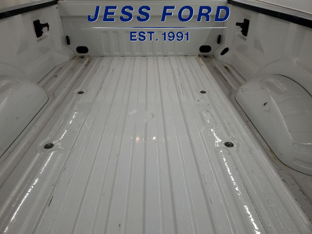 2019 Ford F-350 XLT photo 9