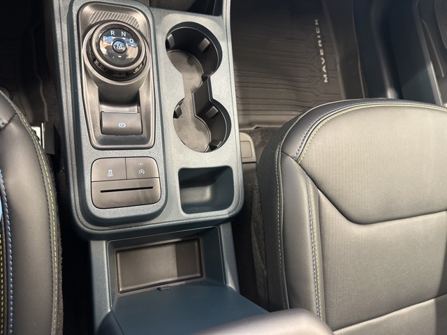 2025 Ford Maverick photo 23