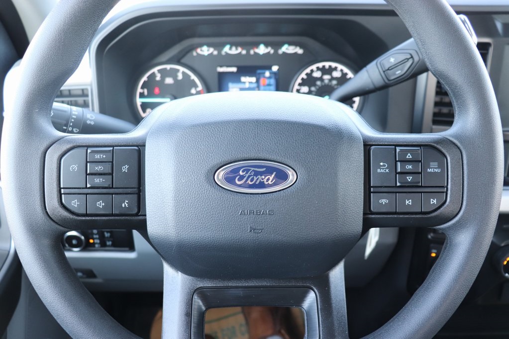 2025 Ford F-350 XLT photo 28