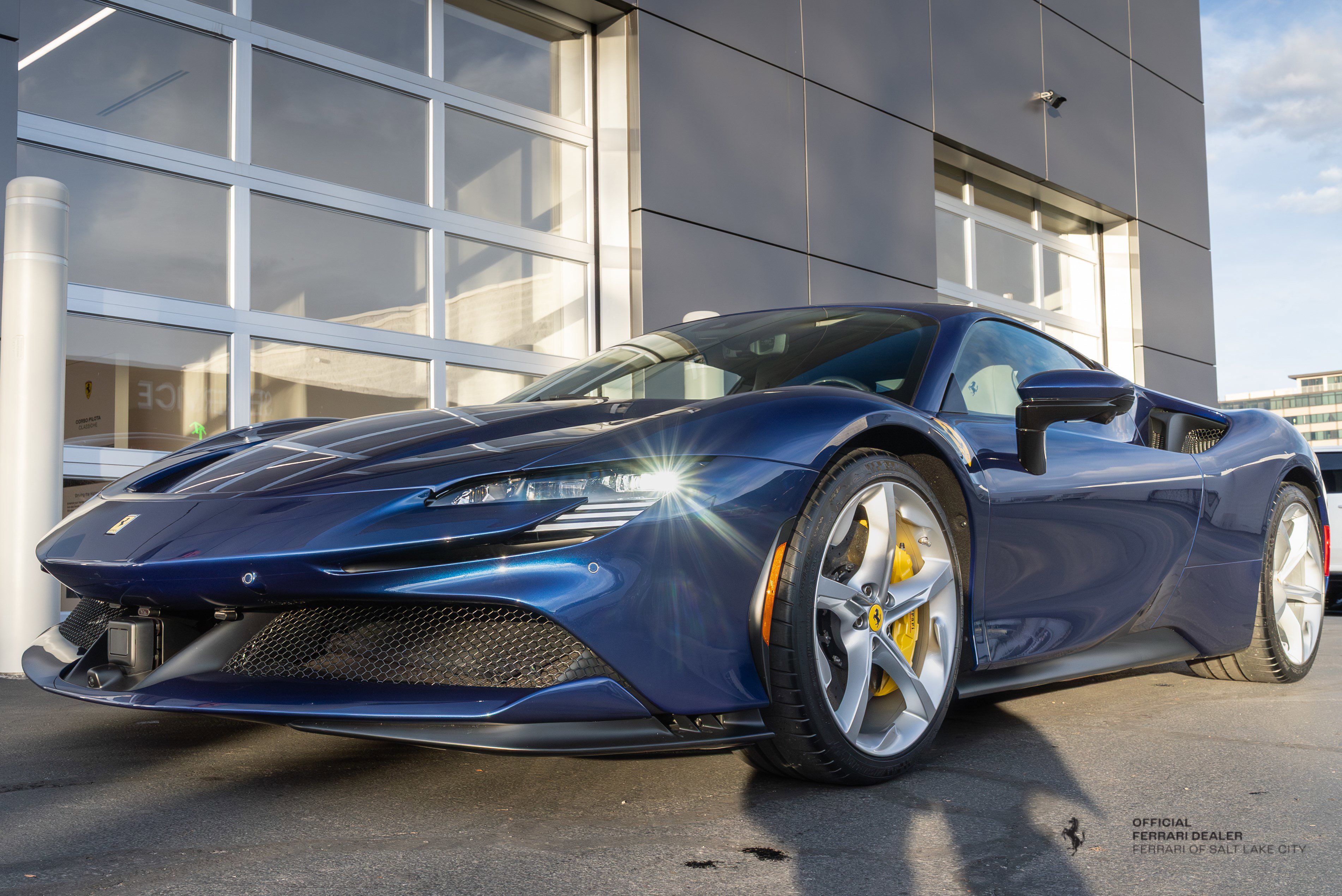 2023 Ferrari SF90 Base's photo